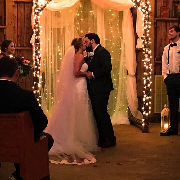 Meet your Posher, Kayla - Picture 3 of 3